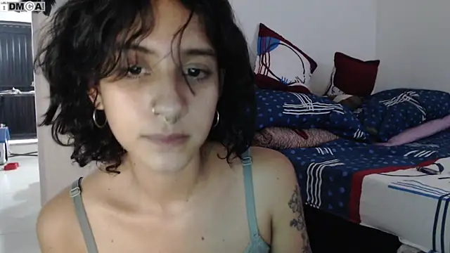 AlinaWoolf  online show from 11-05-25, 07:03