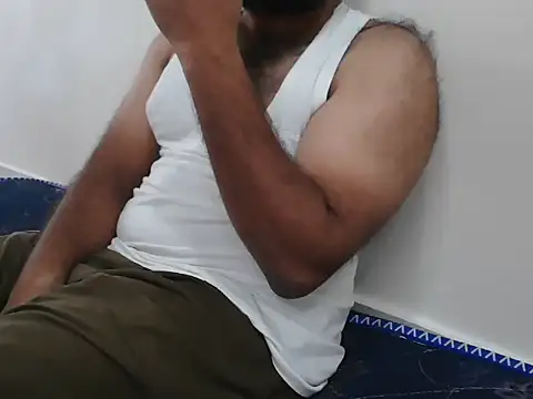 Snapshot of Tamil_Boy28 chatting on 11-12-25, 05:30 Tamil Boy28 online show from 11-12-25, 05:30