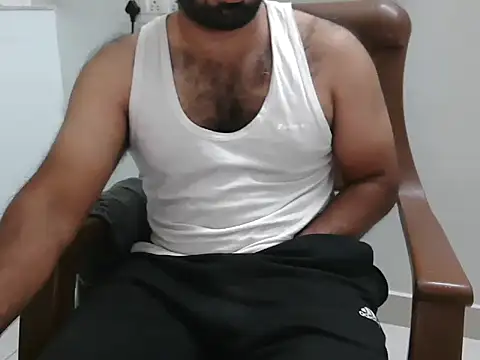 Snapshot of Tamil_Boy28 chatting on 11-21-25, 01:10 Tamil Boy28 online show from 11-21-25, 01:10