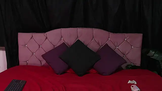 Snapshot of Cataleya_divine chatting on 09-18-25, 11:01 Cataleya divine online show from 09-18-25, 11:01