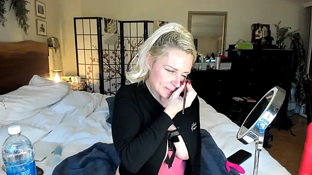 Snapshot of AlwaysAffirming chatting on 10-22-25, 08:52 AlwaysAffirming online show from 10-22-25, 08:52