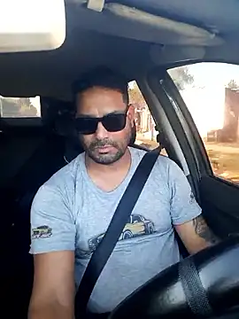 Snapshot of hecwil8 chatting on 10-01-25, 11:27 hecwil8 online show from 10-01-25, 11:27