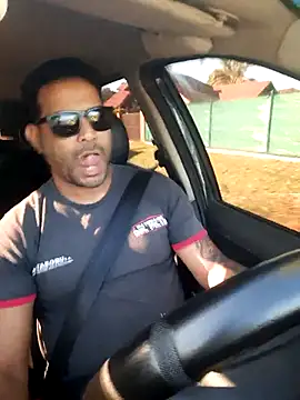 Snapshot of hecwil8 chatting on 10-09-25, 11:19 hecwil8 online show from 10-09-25, 11:19