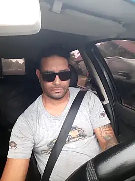 Snapshot of hecwil8 chatting on 11-05-25, 11:21 hecwil8 online show from 11-05-25, 11:21