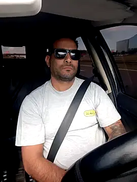 Snapshot of hecwil8 chatting on 11-22-25, 12:15 hecwil8 online show from 11-22-25, 12:15