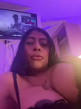 Snapshot of canela_10 chatting on 10-25-25, 02:19 canela 10 online show from 10-25-25, 02:19