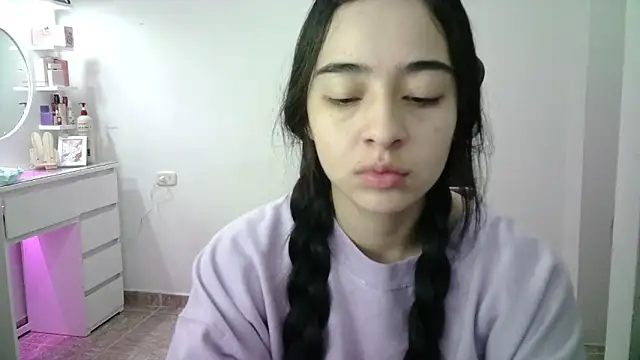 Snapshot of aineangeel chatting on 02-07-26, 01:04 aineangeel online show from 02-07-26, 01:04