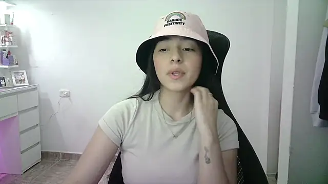 Snapshot of aineangeel chatting on 04-06-26, 11:49 aineangeel online show from 04-06-26, 11:49