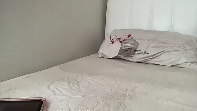 petitebeauty online show from 10-17-25, 11:57