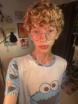 lyamthommpson online show from 02-09-26, 03:21