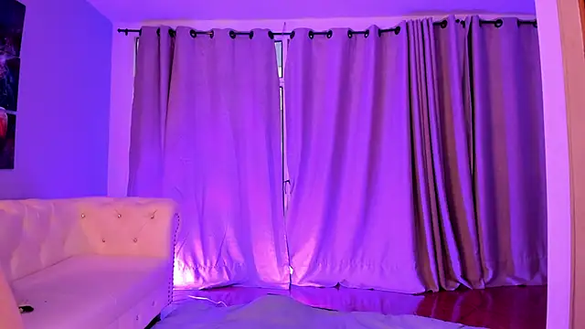 Snapshot of Brann_tadzio chatting on 10-24-25, 08:16 Brann tadzio online show from 10-24-25, 08:16