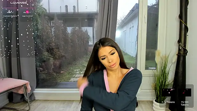 Selena Reeves online show from 12-28-24, 07:44