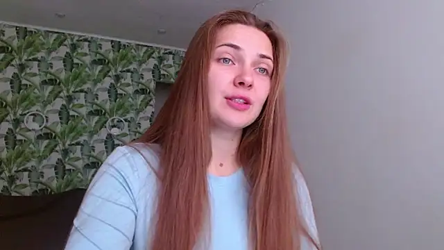 Olivia shine online show from 10-20-25, 04:24