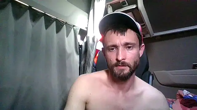 Snapshot of Spyy_coo chatting on 03-04-26, 02:01 Spyy coo online show from 03-04-26, 02:01