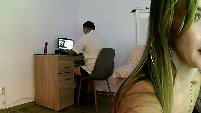 Snapshot of missmimixx chatting on 10-18-25, 11:16 missmimixx online show from 10-18-25, 11:16