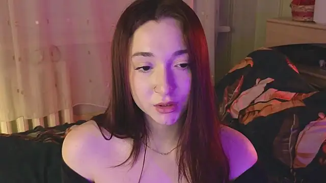 Snapshot of YasmineWest chatting on 02-05-25, 05:20 YasmineWest online show from 02-05-25, 05:20