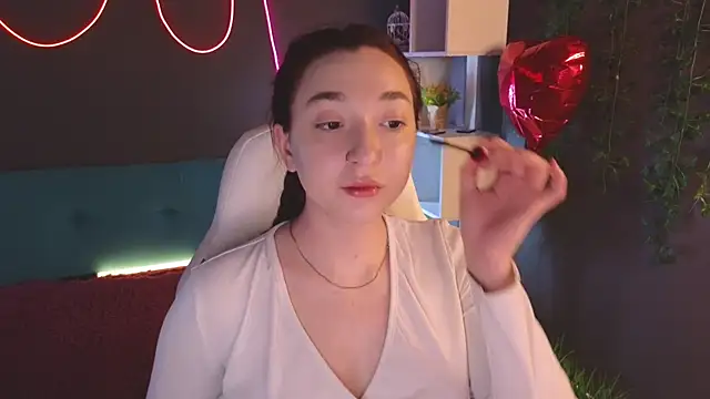 Snapshot of YasmineWest chatting on 03-03-25, 12:59 YasmineWest online show from 03-03-25, 12:59