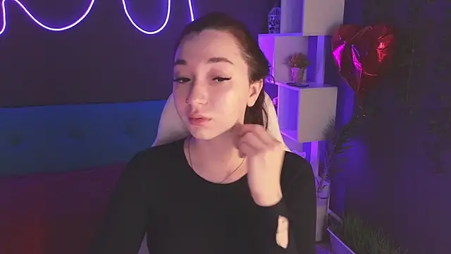 Snapshot of YasmineWest chatting on 03-11-25, 12:54 YasmineWest online show from 03-11-25, 12:54