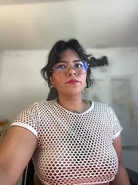 JulianaCastillo online show from 01-02-25, 11:52