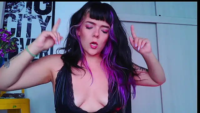 purple em69 online show from 02-25-26, 05:22