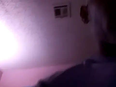 Snapshot of Blkstylion chatting on 12-02-25, 12:27 Blkstylion online show from 12-02-25, 12:27