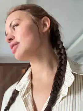 AngelinaTeller online show from 11-01-25, 01:40