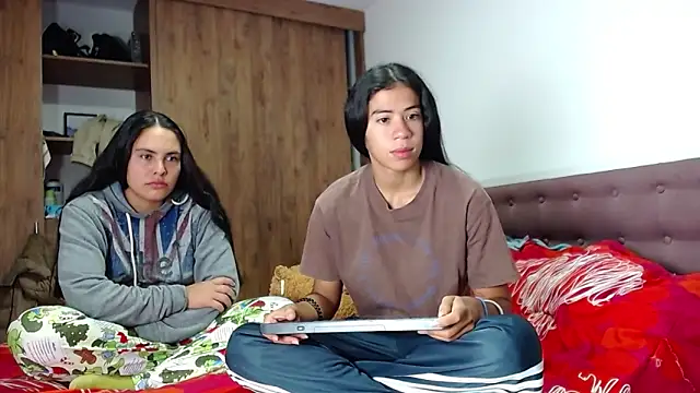 CleoAndAshley online show from 02-15-25, 10:10