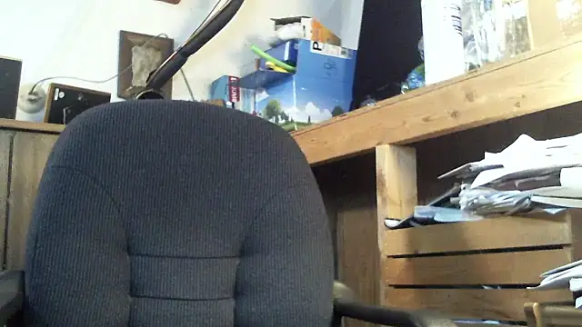 Snapshot of handsomeguy0729 chatting on 10-17-25, 11:51 handsomeguy0729 online show from 10-17-25, 11:51