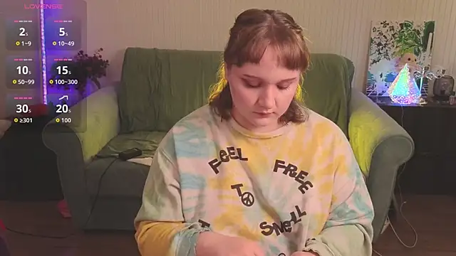 Snapshot of Horny_Spell chatting on 10-07-25, 07:16 Horny Spell online show from 10-07-25, 07:16