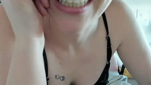 Snapshot of emmita69_ chatting on 01-19-25, 09:55 emmita69 online show from 01-19-25, 09:55