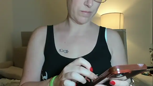 Snapshot of emmita69_ chatting on 09-11-25, 02:44 emmita69 online show from 09-11-25, 02:44