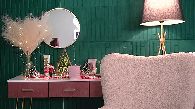 HaileyMoonn online show from 12-18-25, 04:29