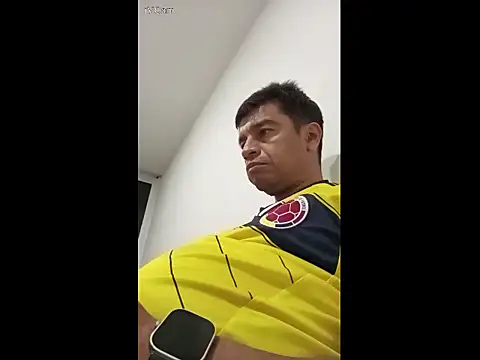 Snapshot of perxxxeo_ chatting on 10-06-25, 12:19 perxxxeo  online show from 10-06-25, 12:19