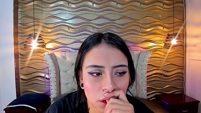 Andreita Jones online show from 10-18-25, 01:01