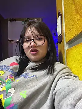 dannarossy  online show from 12-19-24, 07:29