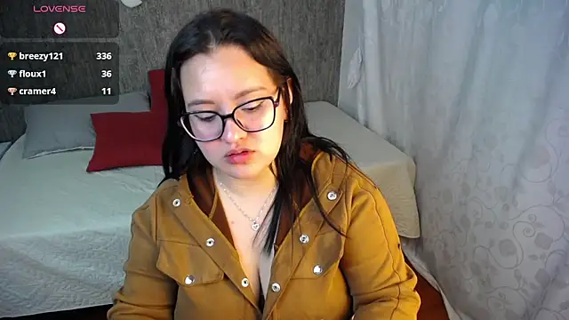 dannarossy  online show from 01-04-25, 07:24