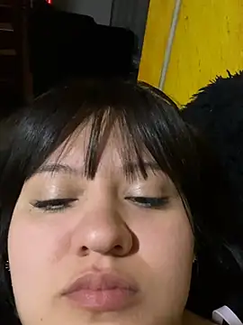 dannarossy  online show from 01-22-25, 08:29