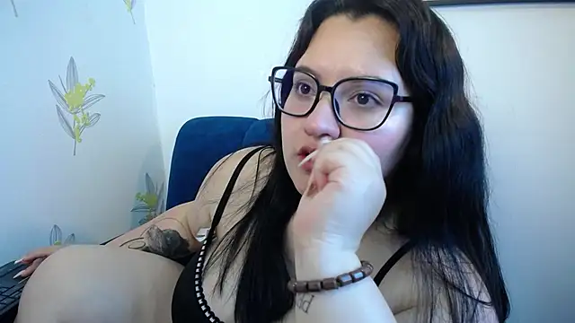 dannarossy  online show from 02-20-25, 03:52