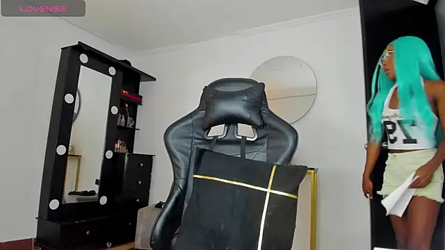 deyy madissonn online show from 12-13-25, 08:47