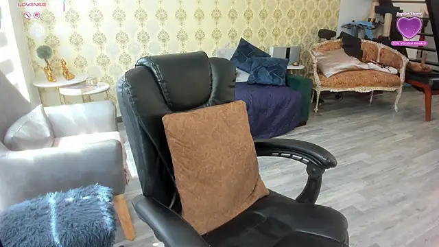  angelina class 7 online show from 10-24-25, 03:30