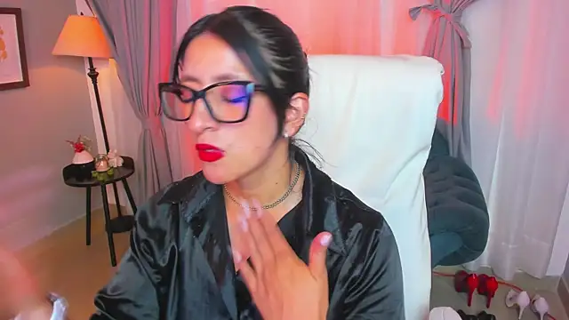 kira moon   online show from 01-18-26, 08:01