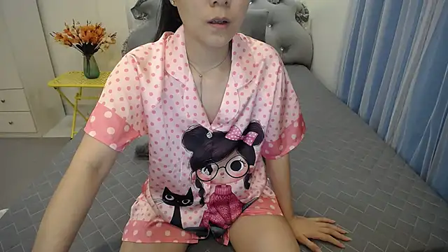 Lavender Sweet online show from 09-10-25, 05:02