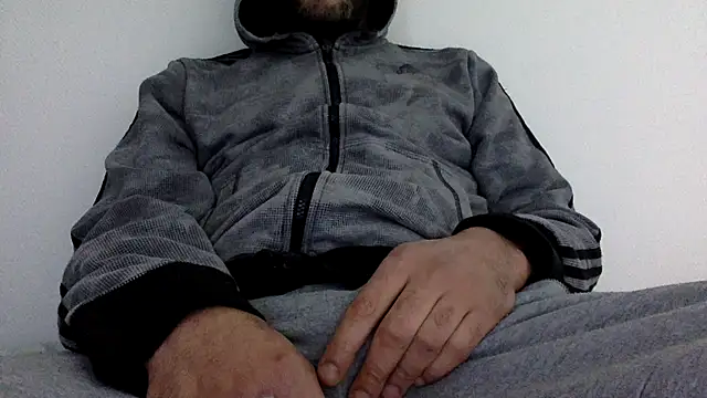 Snapshot of molozeb chatting on 02-19-26, 07:15 molozeb online show from 02-19-26, 07:15