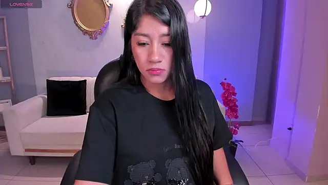 Snapshot of JessicaWilliams1 chatting on 11-05-25, 09:48 JessicaWilliams1 online show from 11-05-25, 09:48