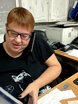 Snapshot of Klio5678 chatting on 12-02-25, 08:37 Klio5678 online show from 12-02-25, 08:37