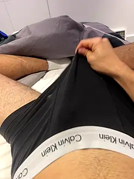 Snapshot of h0rnyguy001 chatting on 11-04-25, 10:09 h0rnyguy001 online show from 11-04-25, 10:09