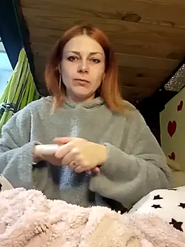 Snapshot of HarleyQuinn_69 chatting on 11-17-25, 01:06 HarleyQuinn 69 online show from 11-17-25, 01:06