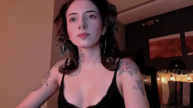 LiliJones  online show from 12-03-24, 04:50