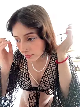 Snapshot of LiliJones_ chatting on 02-05-26, 01:49 LiliJones online show from 02-05-26, 01:49