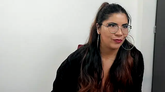 Luna Dumont online show from 02-04-25, 12:00